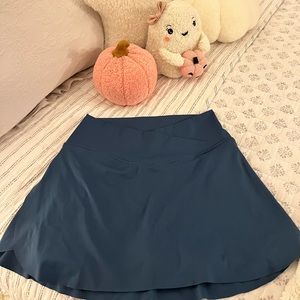 Harlara crossover skort skirt in Ink Green in size Medium